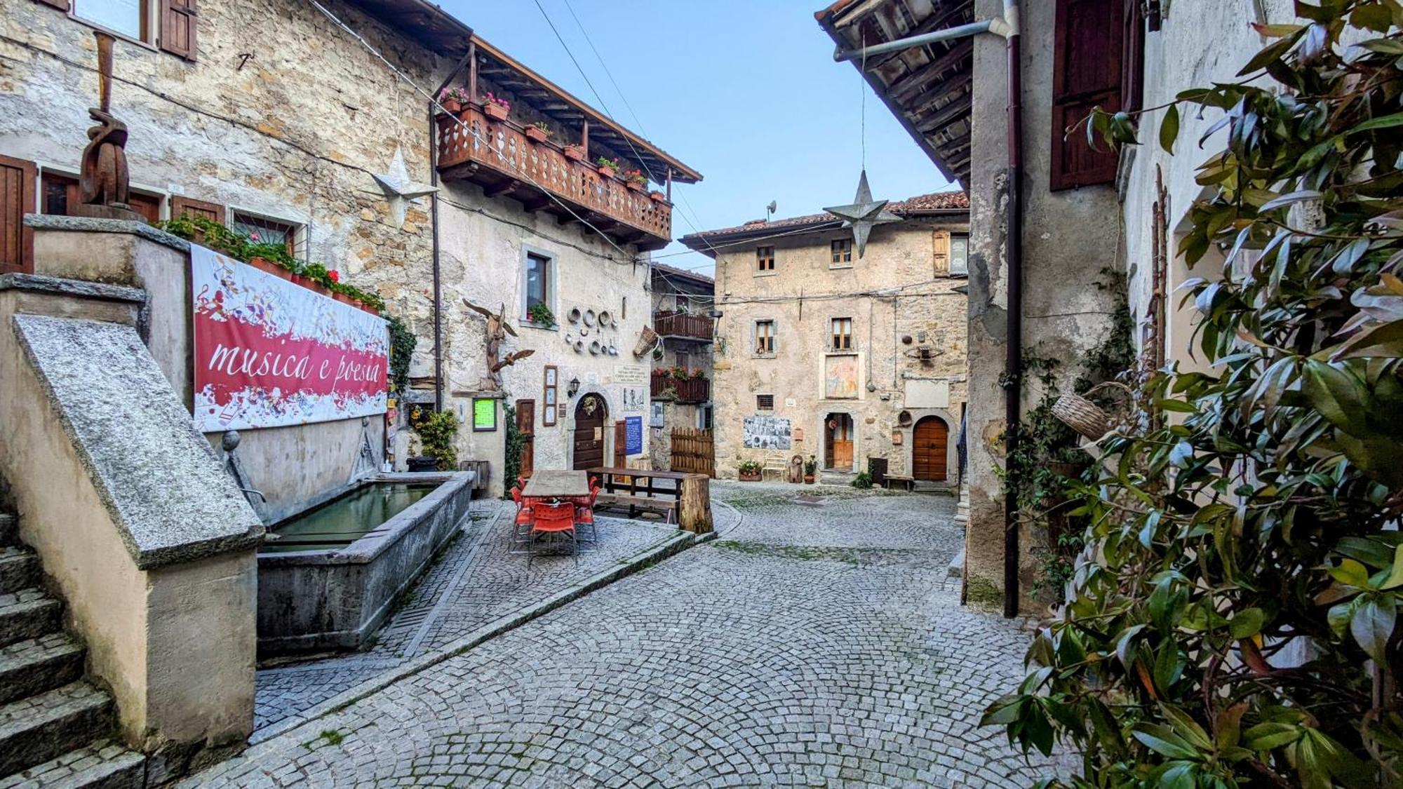 B&B Piccolo Tibet Lavenone Dış mekan fotoğraf